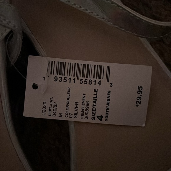 The Children's Place Shoe - Picture 3 of 3